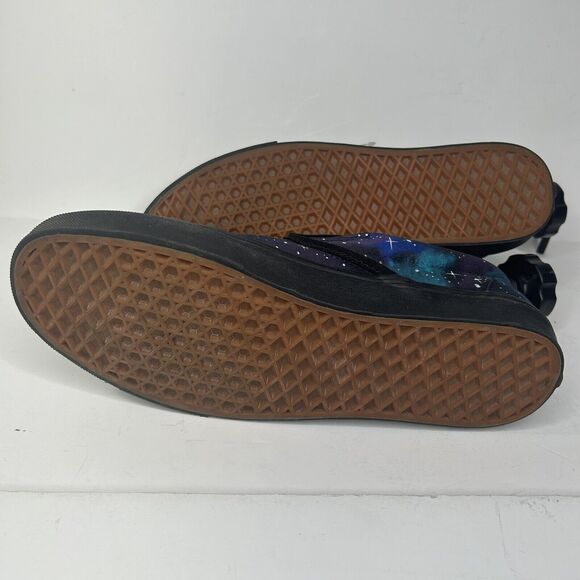 Vans Classic Slip-On Custom Painted Dragonball Z Theme Size 10.5 main image 13